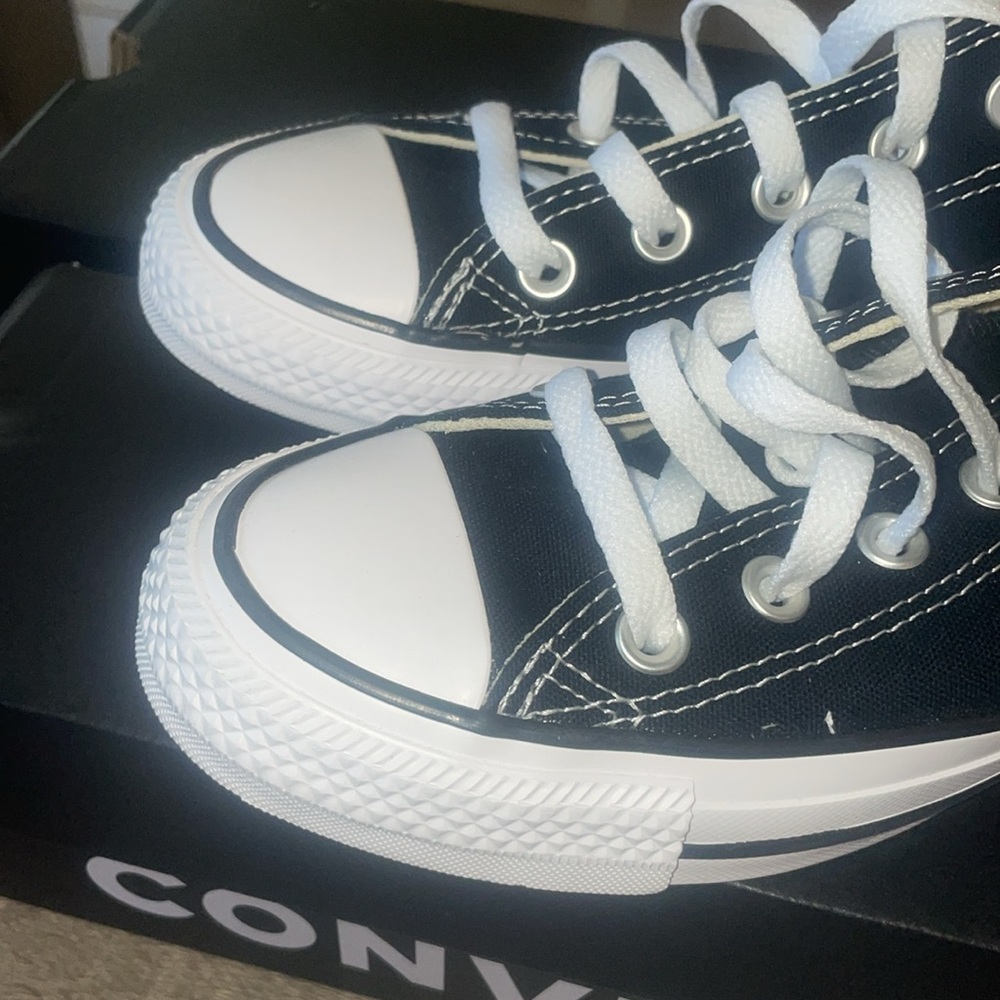 ❇️NWT❇️ Converse All Star Low Canvas Sneakers - Picture 7 of 9